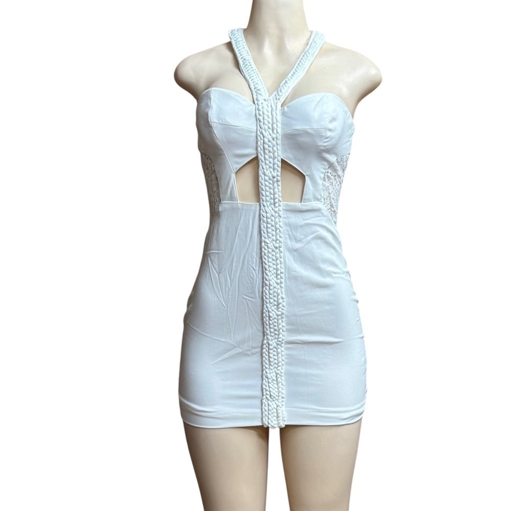 Ark & co.  Chic White Mini Dress with Sleek Silhouette
